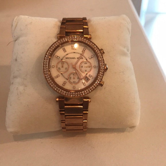 Michael Kors Parker Rose Gold Watch - Picture 3 of 4